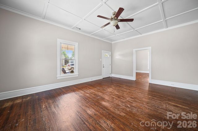204 S East Avenue, Kannapolis, NC 28083
