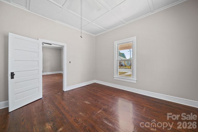 204 S East Avenue, Kannapolis, NC 28083