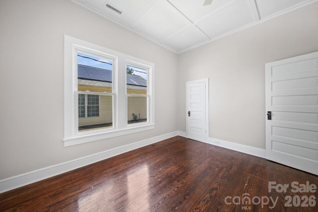 204 S East Avenue, Kannapolis, NC 28083