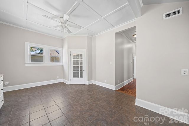 204 S East Avenue, Kannapolis, NC 28083