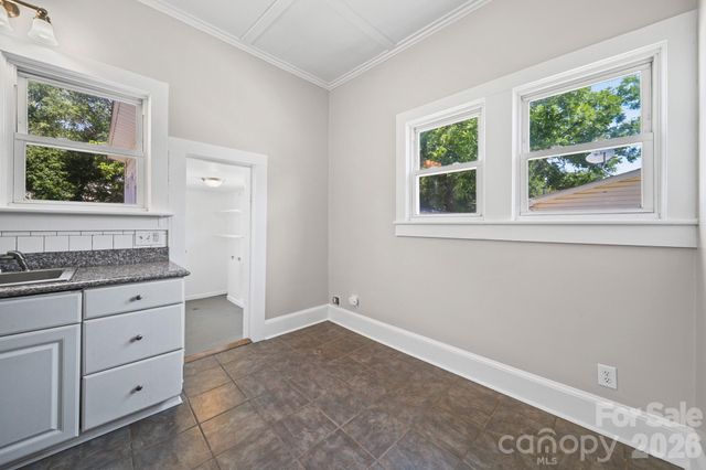 204 S East Avenue, Kannapolis, NC 28083