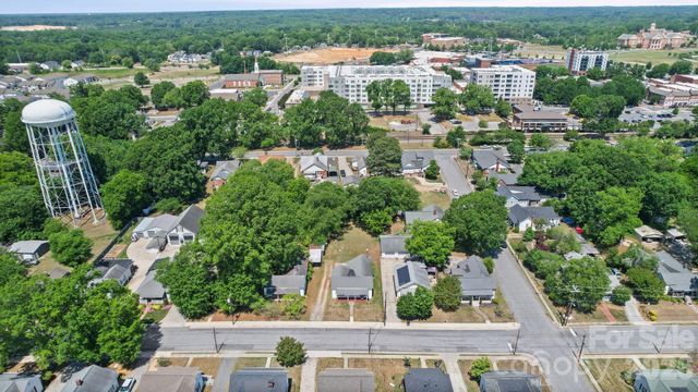 204 S East Avenue, Kannapolis, NC 28083