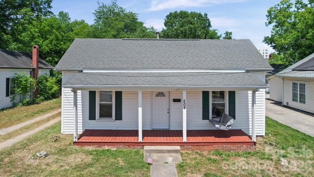 204 S East Avenue, Kannapolis, NC 28083