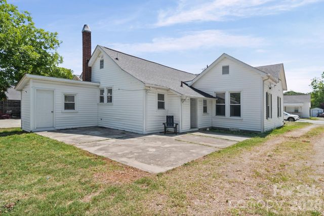 204 S East Avenue, Kannapolis, NC 28083