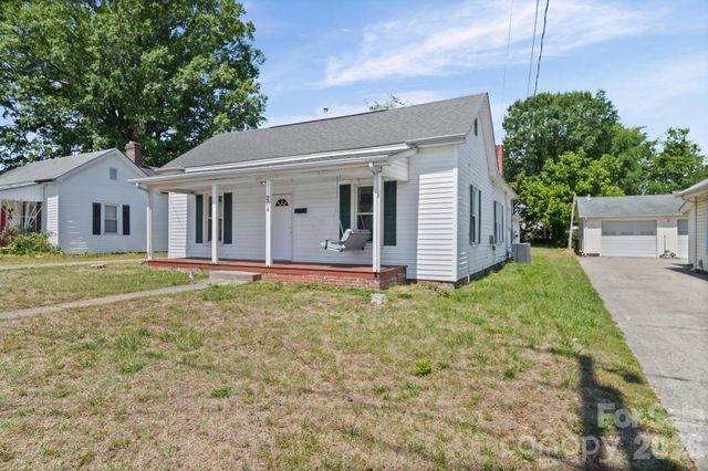 204 S East Avenue, Kannapolis, NC 28083