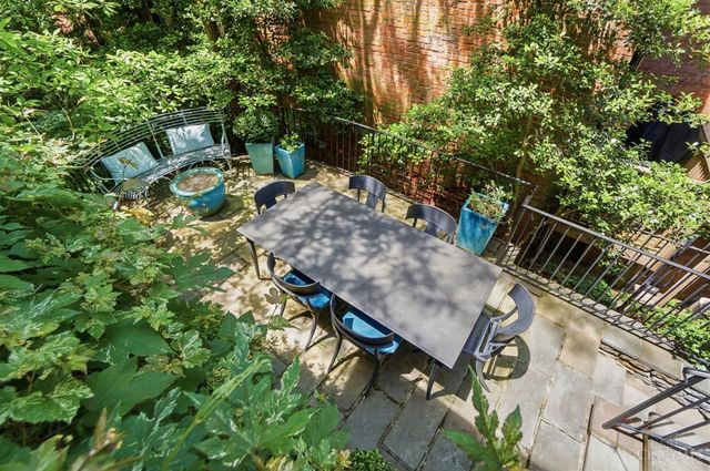 548 Liberty Hill, Cincinnati, OH 45202
