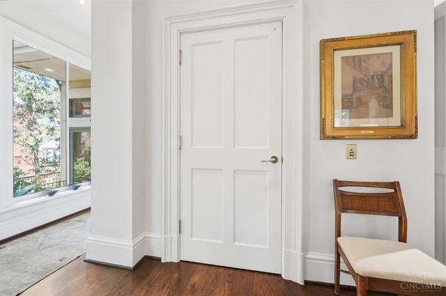 548 Liberty Hill, Cincinnati, OH 45202