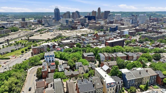 548 Liberty Hill, Cincinnati, OH 45202
