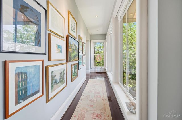 548 Liberty Hill, Cincinnati, OH 45202