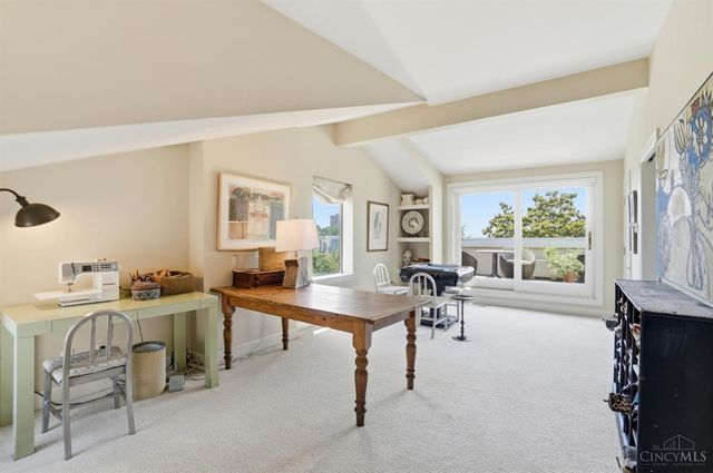 548 Liberty Hill, Cincinnati, OH 45202