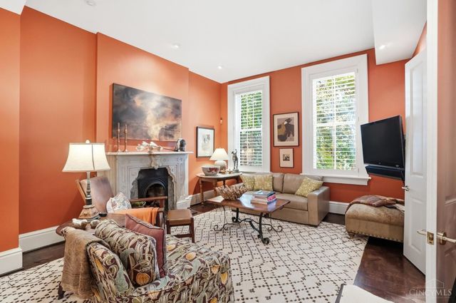 548 Liberty Hill, Cincinnati, OH 45202