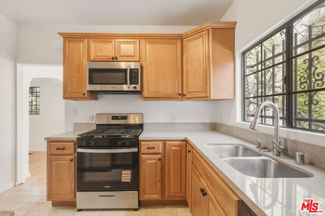 1492 Silver Lake Boulevard 3, Los Angeles, CA 90026