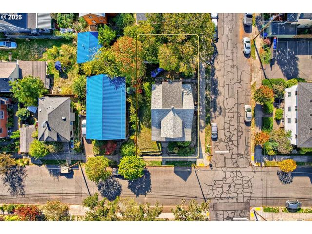 1404 Se LAFAYETTE St, Portland, OR 97202