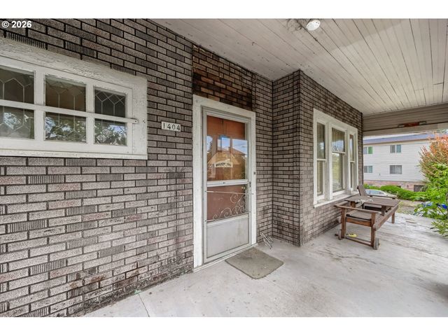 1404 Se LAFAYETTE St, Portland, OR 97202