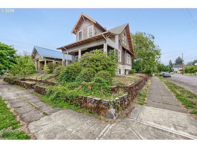 1404 Se LAFAYETTE St, Portland, OR 97202