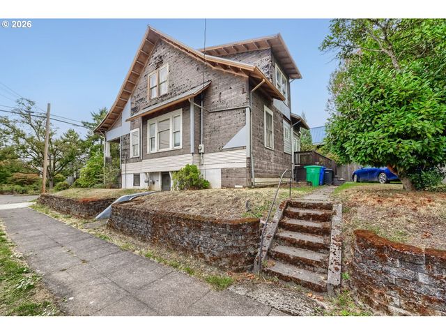 1404 Se LAFAYETTE St, Portland, OR 97202