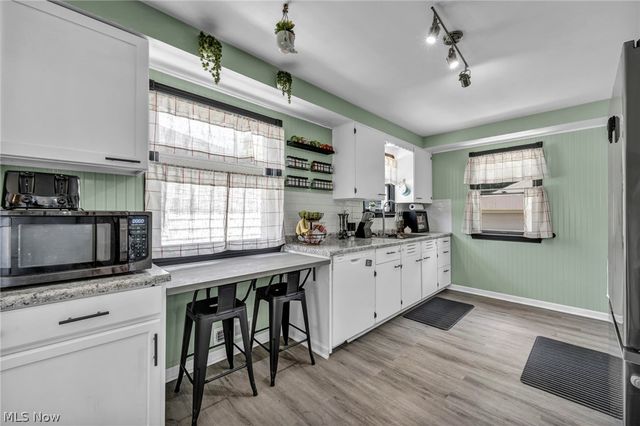 7241 Greenleaf Avenue, Parma, OH 44130