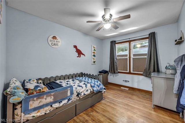7241 Greenleaf Avenue, Parma, OH 44130