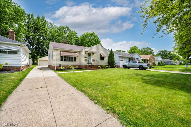 7241 Greenleaf Avenue, Parma, OH 44130