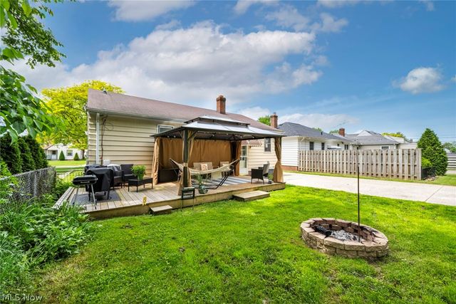 7241 Greenleaf Avenue, Parma, OH 44130