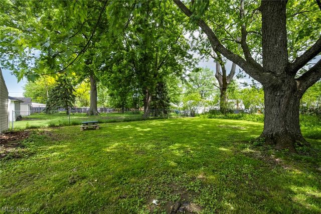 7241 Greenleaf Avenue, Parma, OH 44130