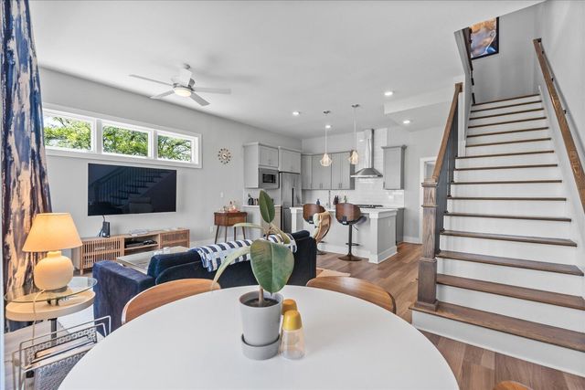 697 Burnside Place, Chattanooga, TN 37408