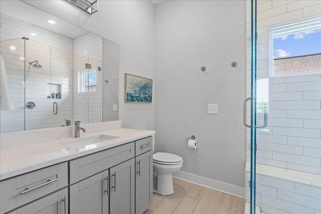 697 Burnside Place, Chattanooga, TN 37408