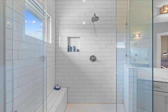 697 Burnside Place, Chattanooga, TN 37408