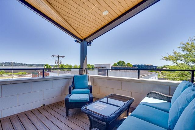 697 Burnside Place, Chattanooga, TN 37408