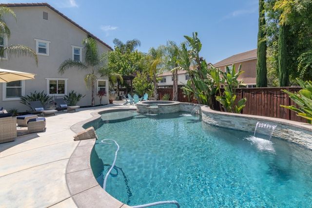 27673 Dogwood, Murrieta, CA 92562