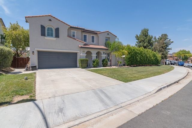 27673 Dogwood, Murrieta, CA 92562