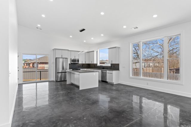 1001 Bluebird Lane, Mountain Home, AR 72653