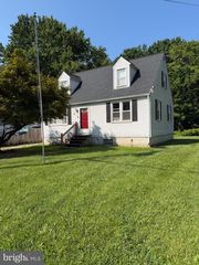 312 WYE RD, Essex, MD 21221