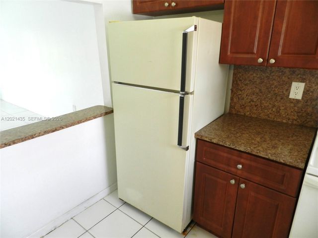 6020 Shakerwood Cir 105, Tamarac, FL 33319