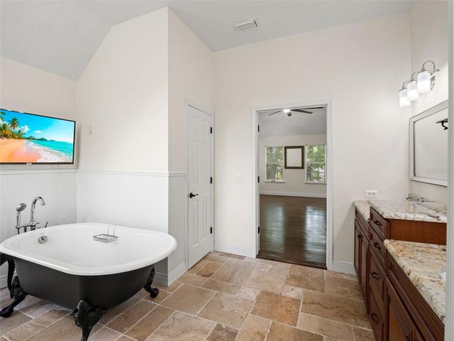 515 W PALM VALLEY DRIVE, Oviedo, FL 32765