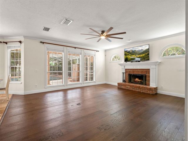 515 W PALM VALLEY DRIVE, Oviedo, FL 32765