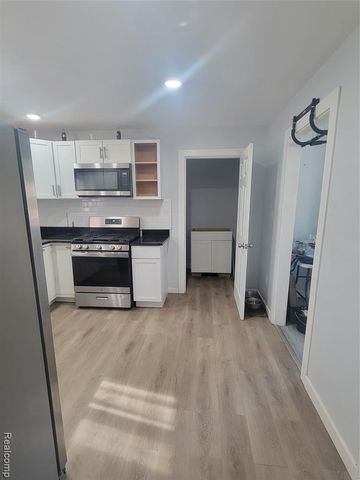 16199 Monica Street, Detroit, MI 48221