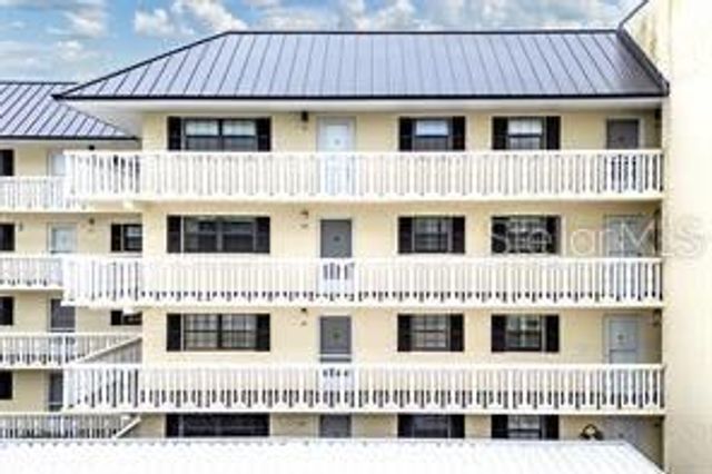 101 N GRANDVIEW STREET 203, Mount Dora, FL 32757