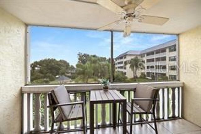 101 N GRANDVIEW STREET 203, Mount Dora, FL 32757
