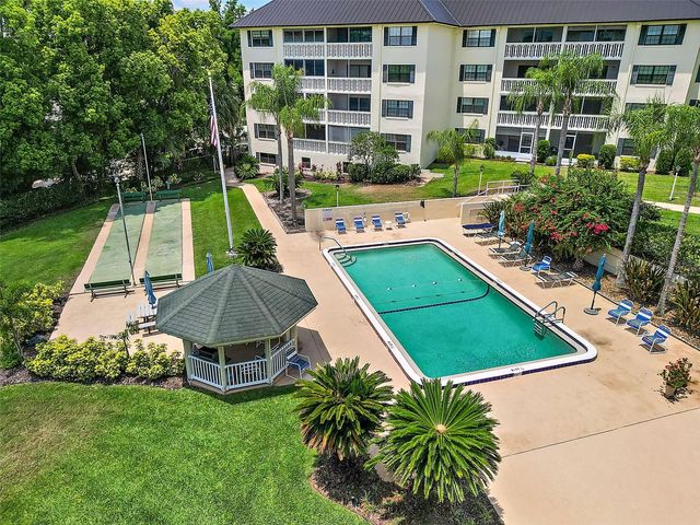 101 N GRANDVIEW STREET 203, Mount Dora, FL 32757