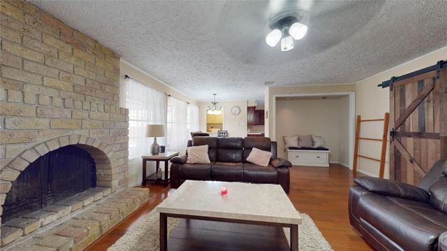 9867 Sageaspen Lane, Houston, TX 77089