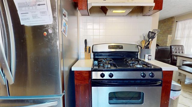 9867 Sageaspen Lane, Houston, TX 77089