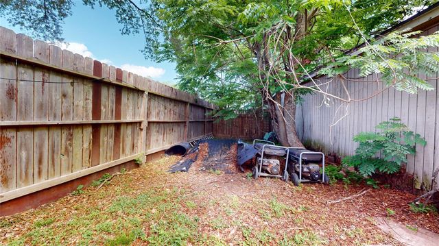 9867 Sageaspen Lane, Houston, TX 77089