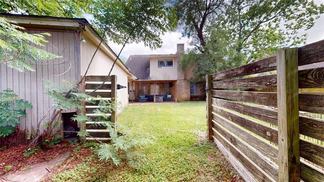 9867 Sageaspen Lane, Houston, TX 77089