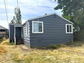 9225 38th Avenue S, Seattle, WA 98118