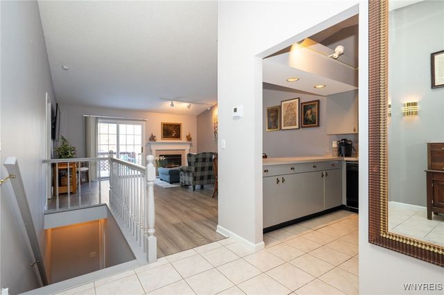 10 Woodpointe 10, Amherst, NY 14221