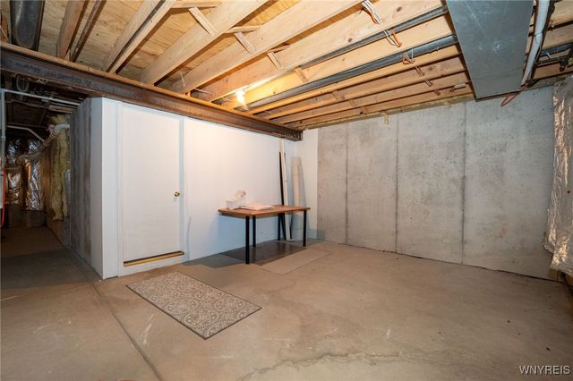 10 Woodpointe 10, Amherst, NY 14221