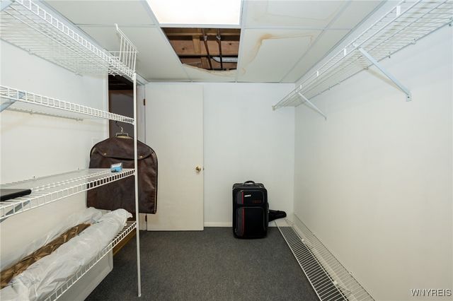 10 Woodpointe 10, Amherst, NY 14221