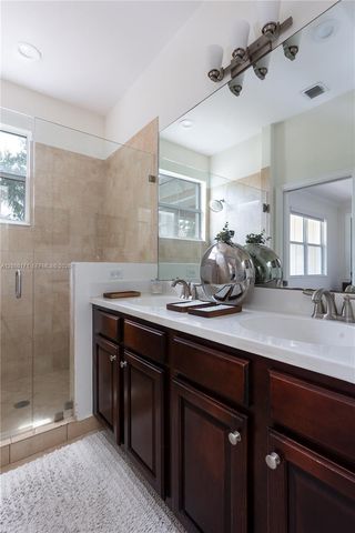 3300 NW 126th Ter, Sunrise, FL 33323