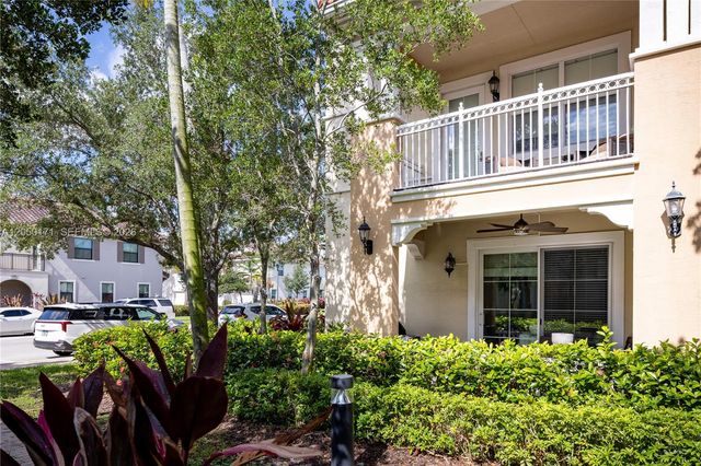 3300 NW 126th Ter, Sunrise, FL 33323